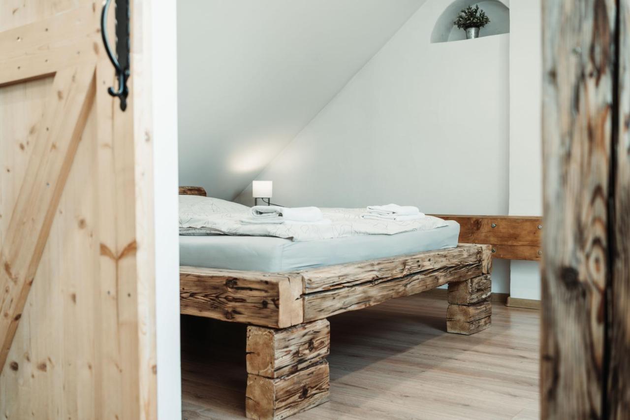 Cakyho Kuria - Mezonetovy Apartman S Krbom A Saunami Смижаны Экстерьер фото