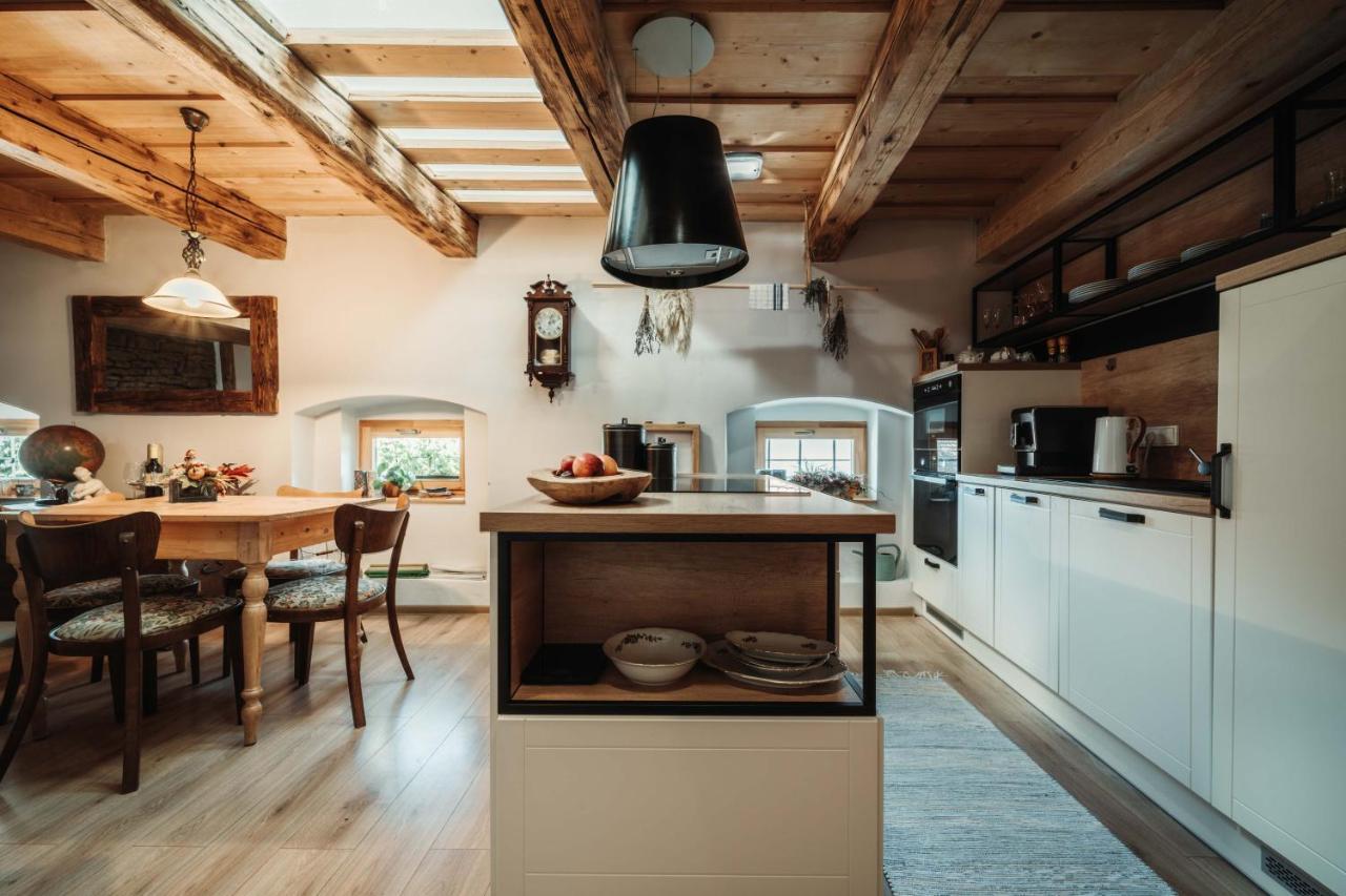 Cakyho Kuria - Mezonetovy Apartman S Krbom A Saunami Смижаны Экстерьер фото